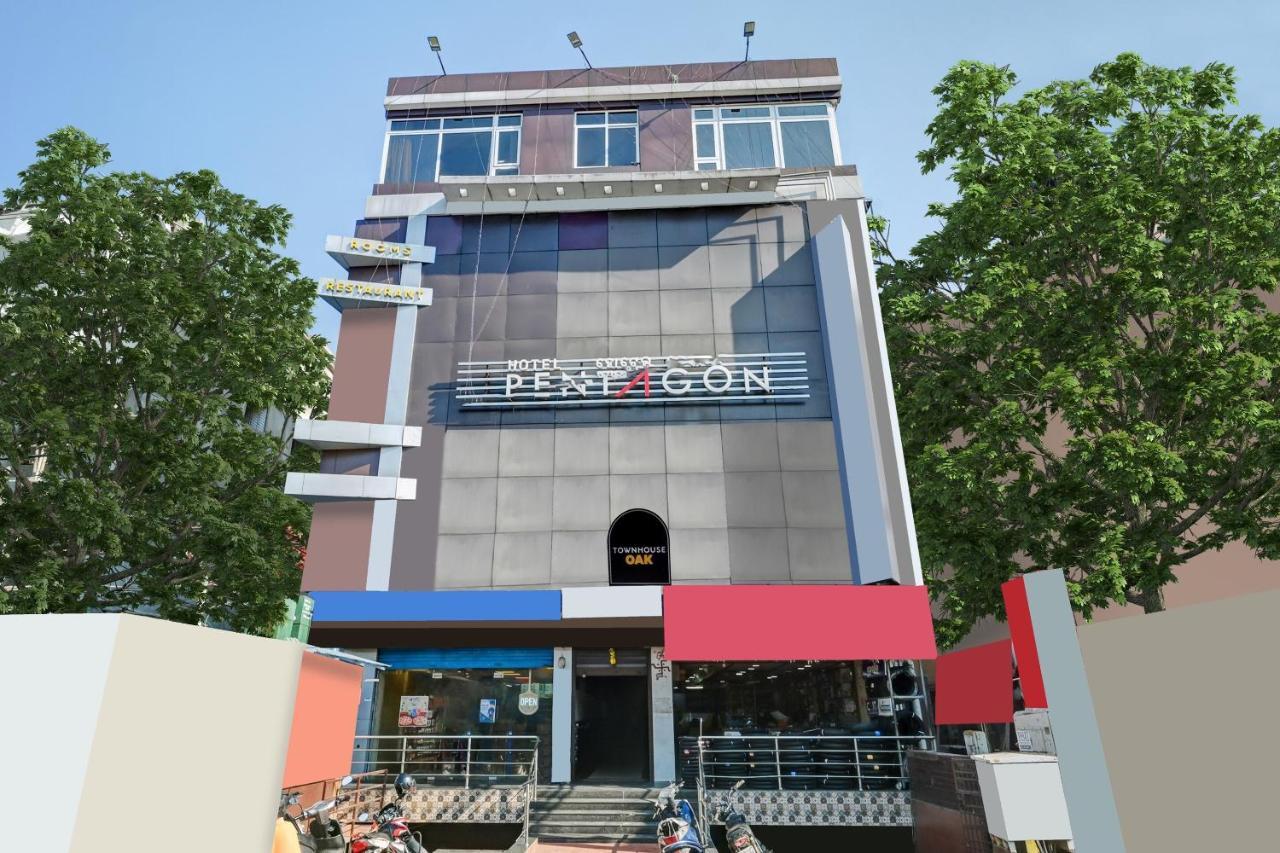 Townhouse Oak Pentagon Residency 호텔 부바네스 외부 사진